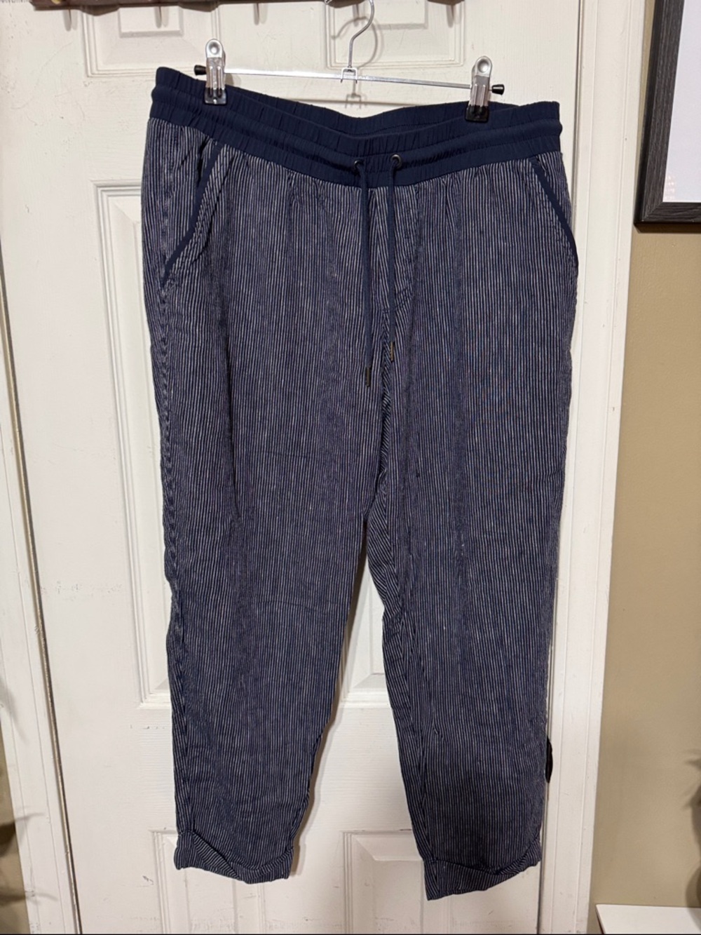 Athleta Navy Pinstripe Capris